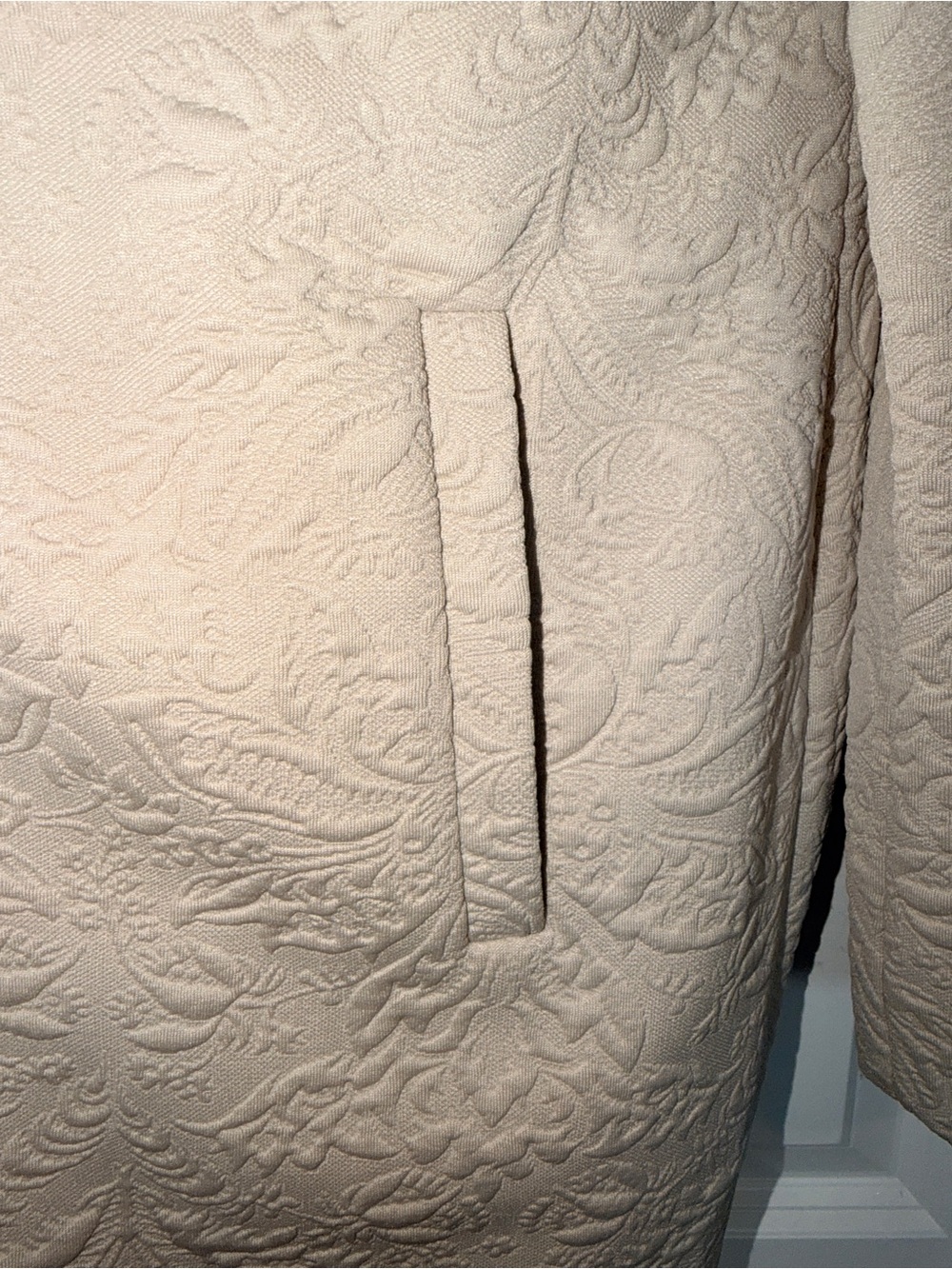 Chico’s Women’s Cream Textured Long Collarless Coat - Picture 7 of 8
